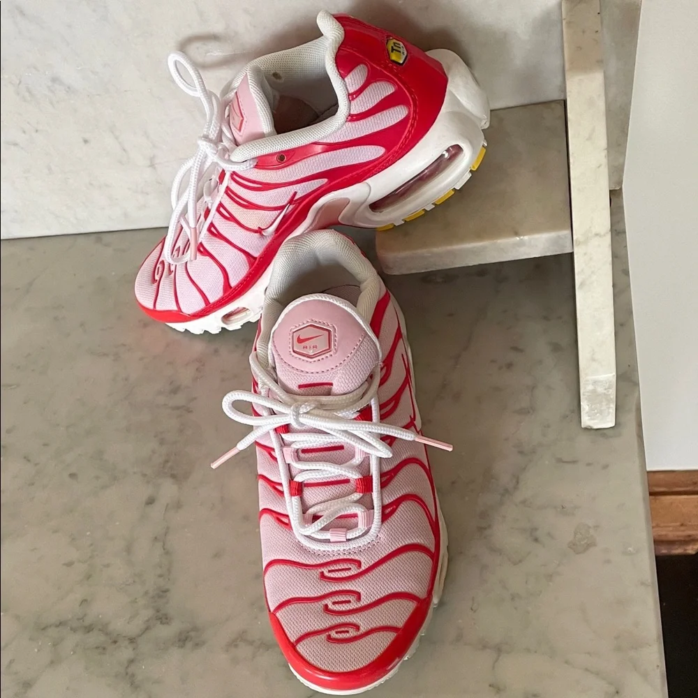NIKE 2000 Air Max Plus Valentine's Day Pink Red Sneakers Wmns 6 RARE